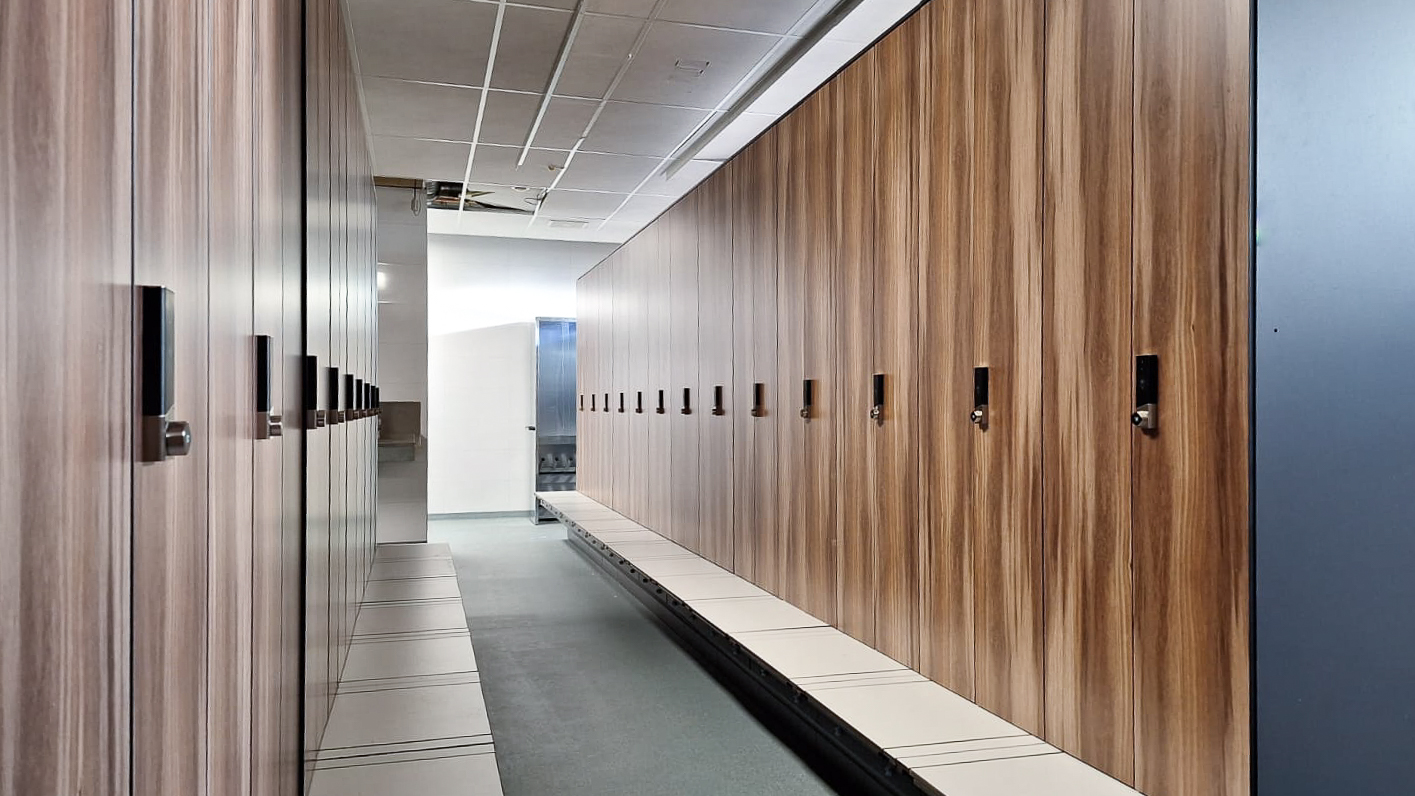 Lockerkasten met gecontroleerde toegang voor veilige en persoonlijke opslag