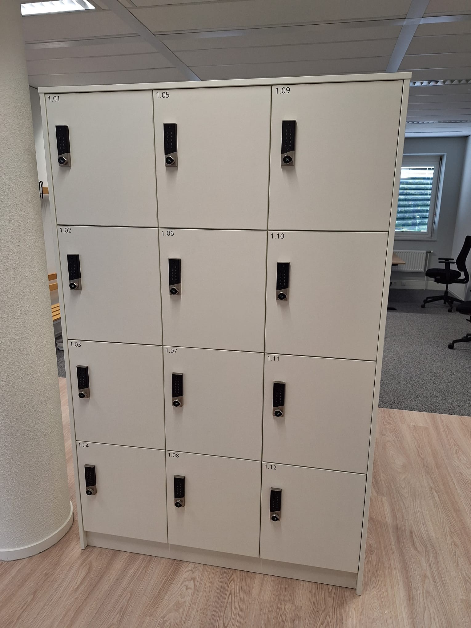 Smart lockers met toegangscontrole voor AVG-conforme opslag
