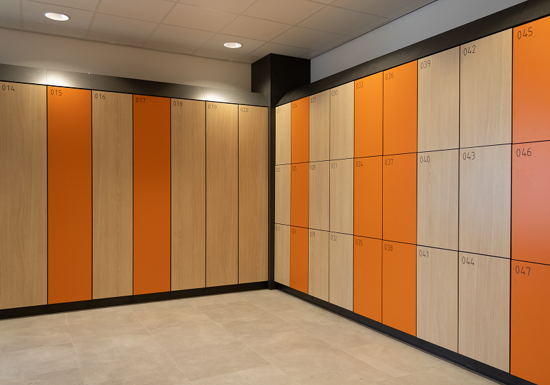 koninklijke-saan-garderobe-smart-lockers-small-image-1