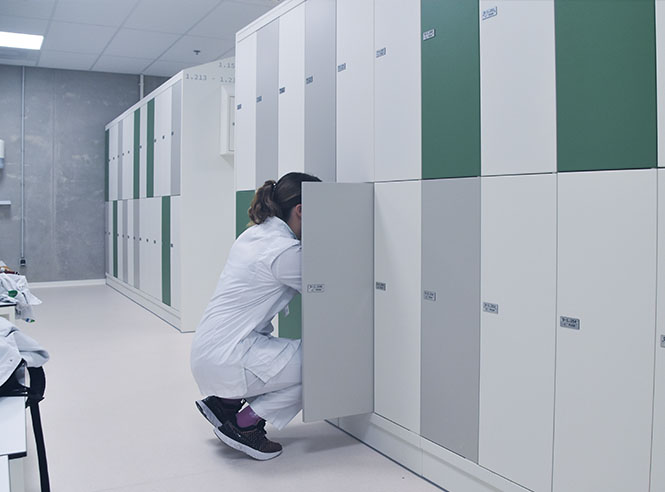 Vestiaires équipés de casiers au Tergooi Medisch Centrum